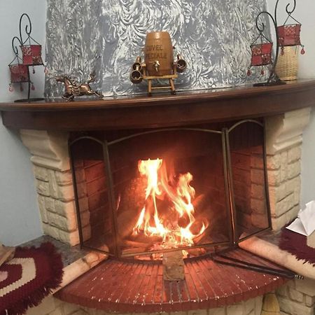 Vila Ridvani Korce Luaran gambar