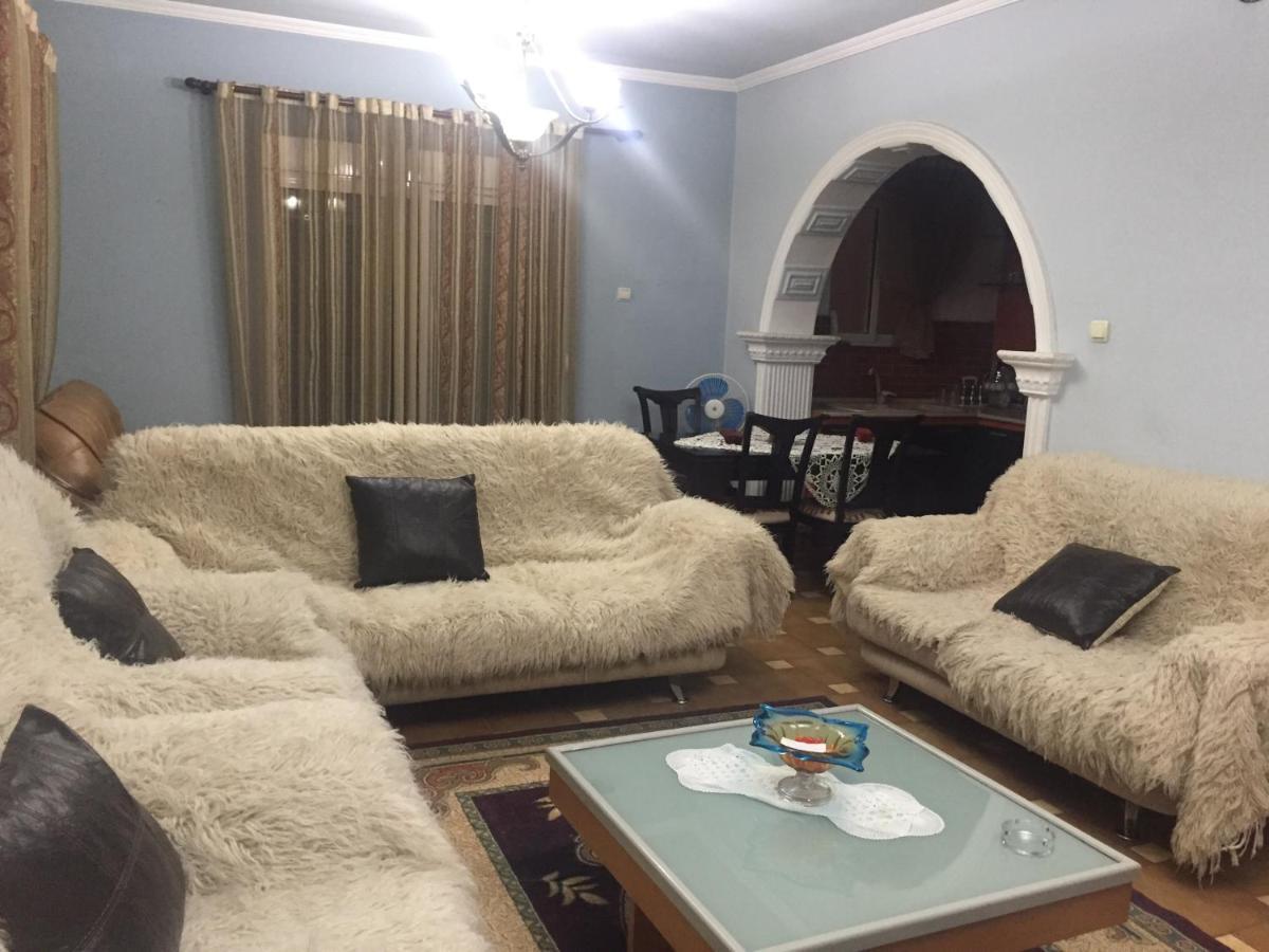 Vila Ridvani Korce Luaran gambar
