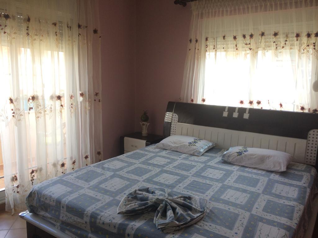 Vila Ridvani Korce Luaran gambar