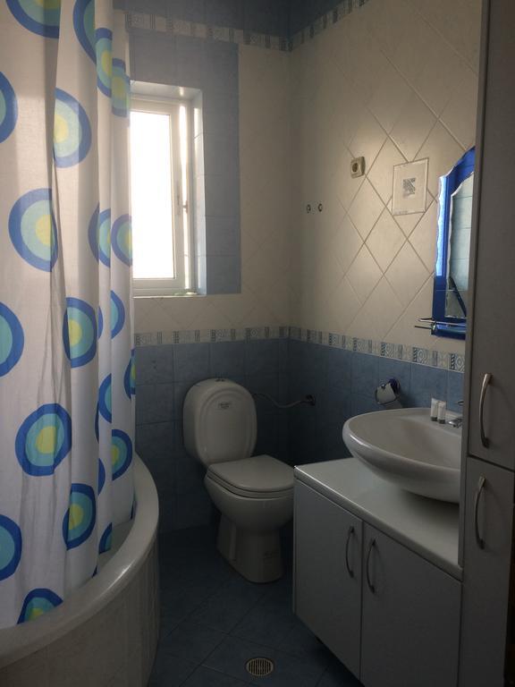 Vila Ridvani Korce Luaran gambar